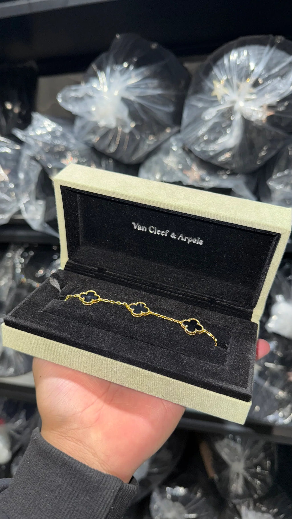 Van Cleef white Fullset