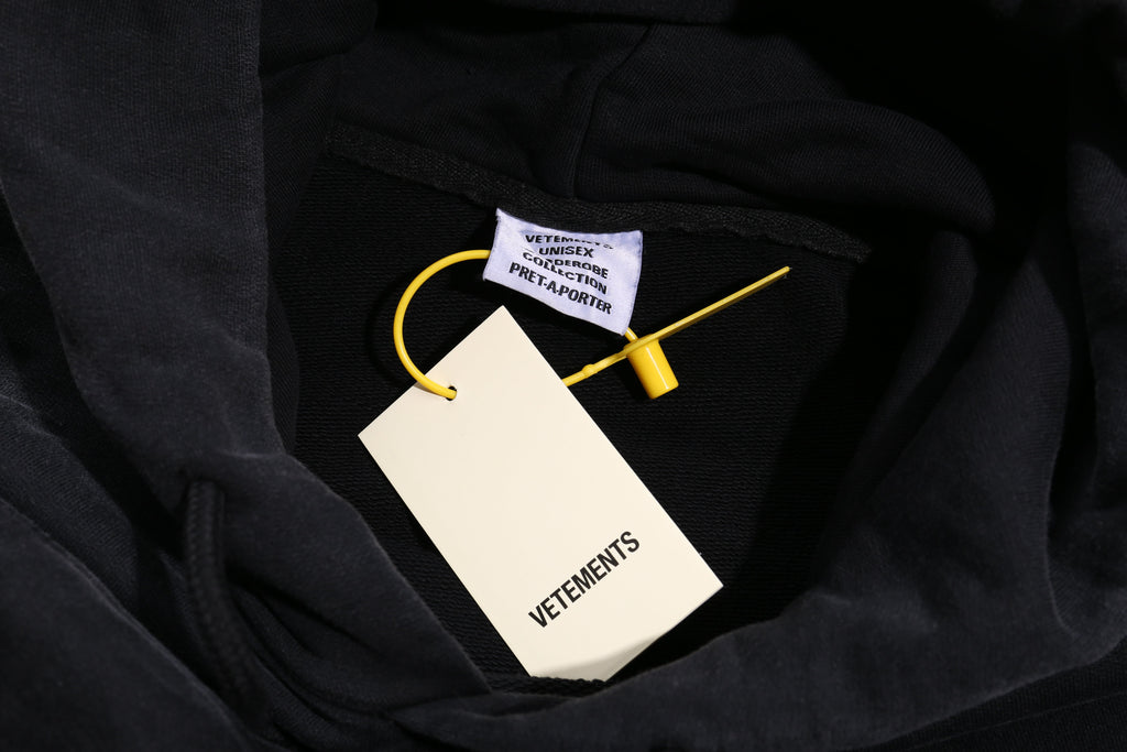 VETEMENTS