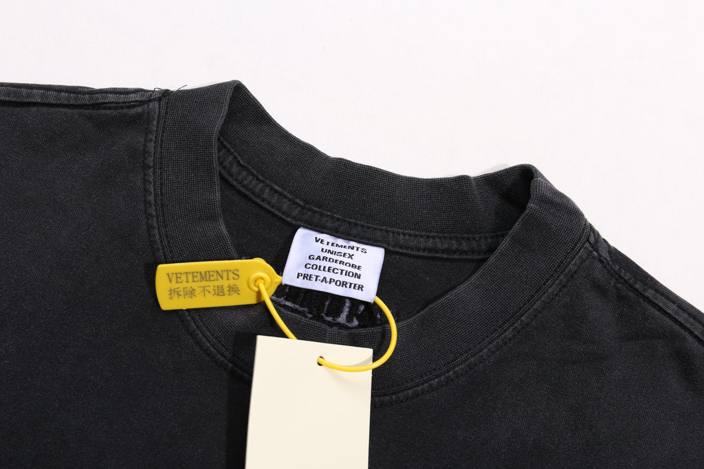 VETEMENTS