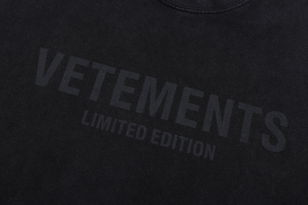 VETEMENTS