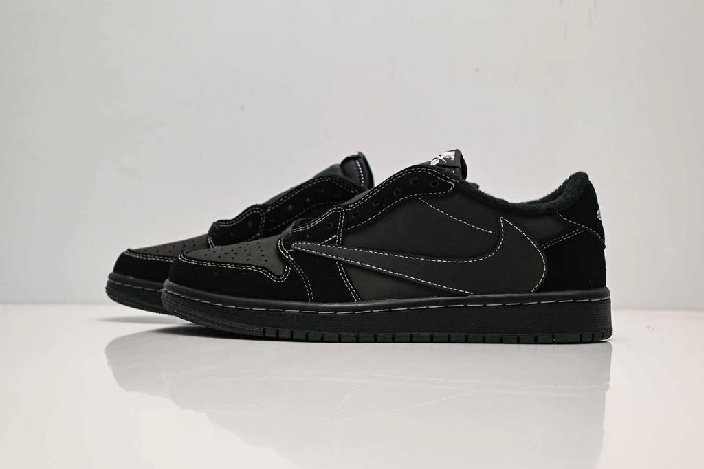 Air Jordan 1 Low OG SP x Travis Scott "Black Phantom",