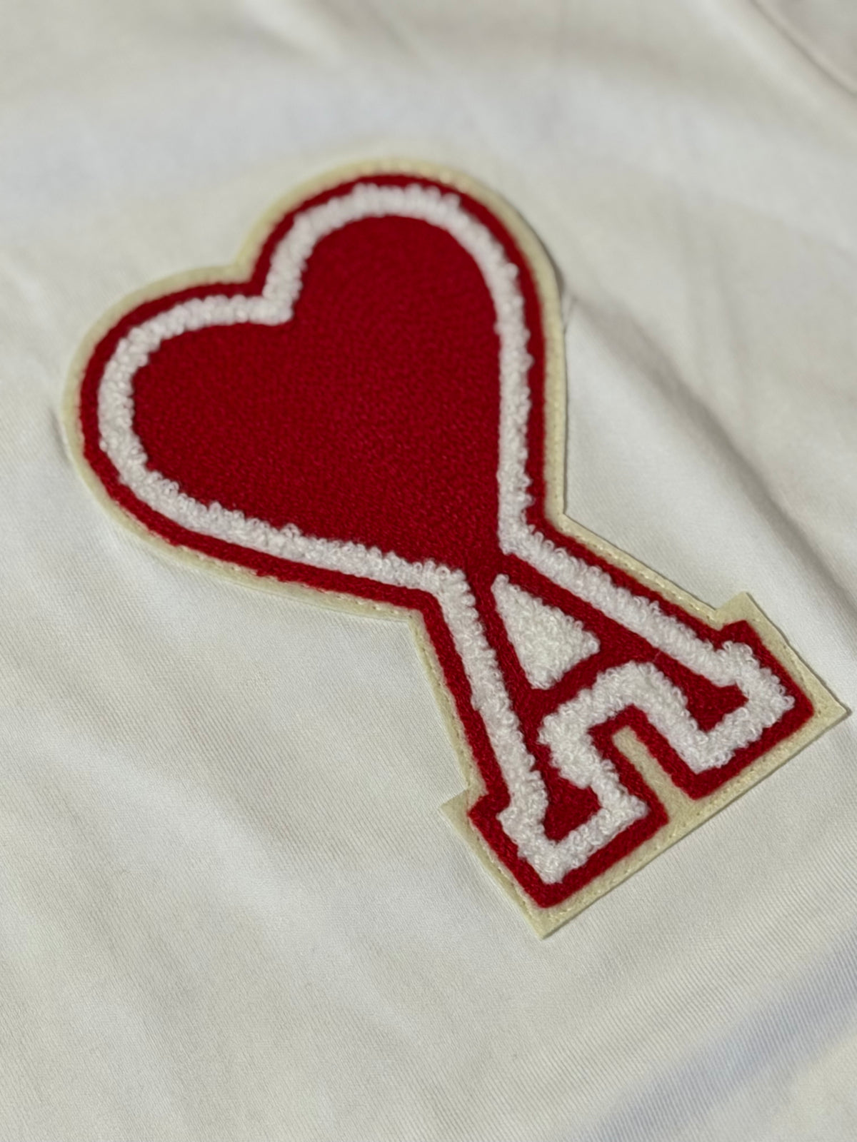 Ami paris de coeur en rojo