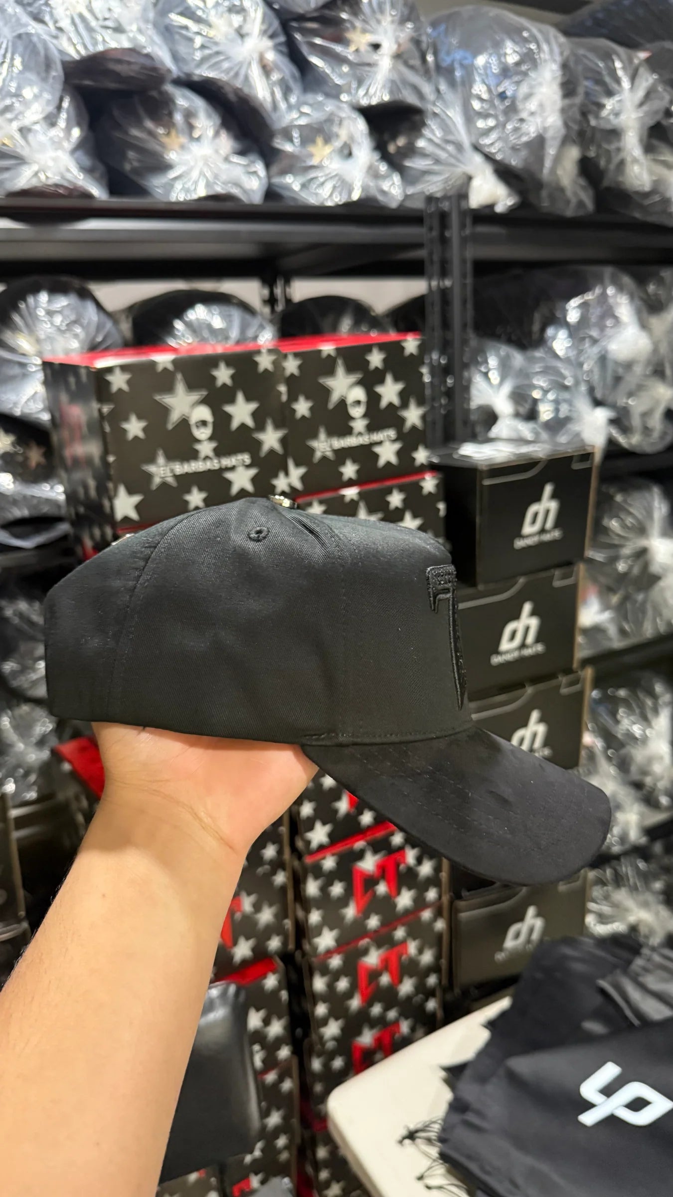 Barbas Hats 77
