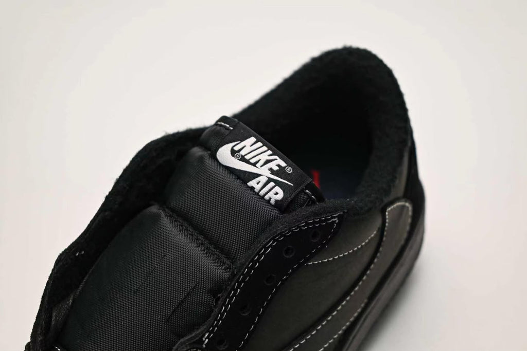 Air Jordan 1 Low OG SP x Travis Scott "Black Phantom",